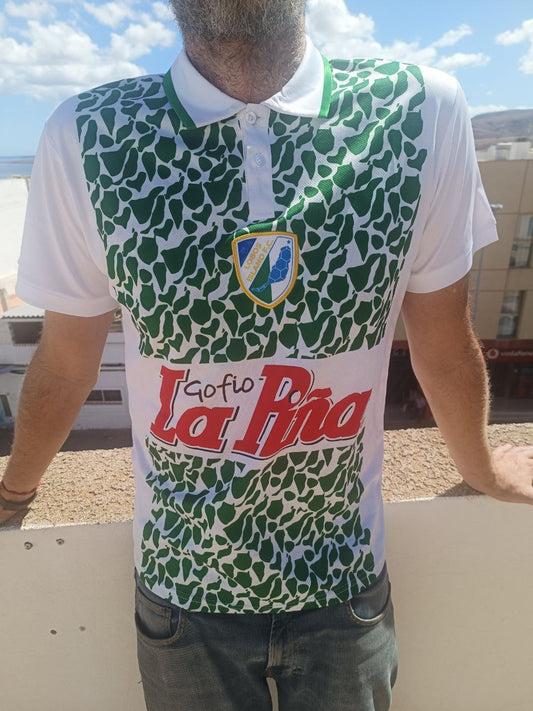 Camiseta titular con energía canaria