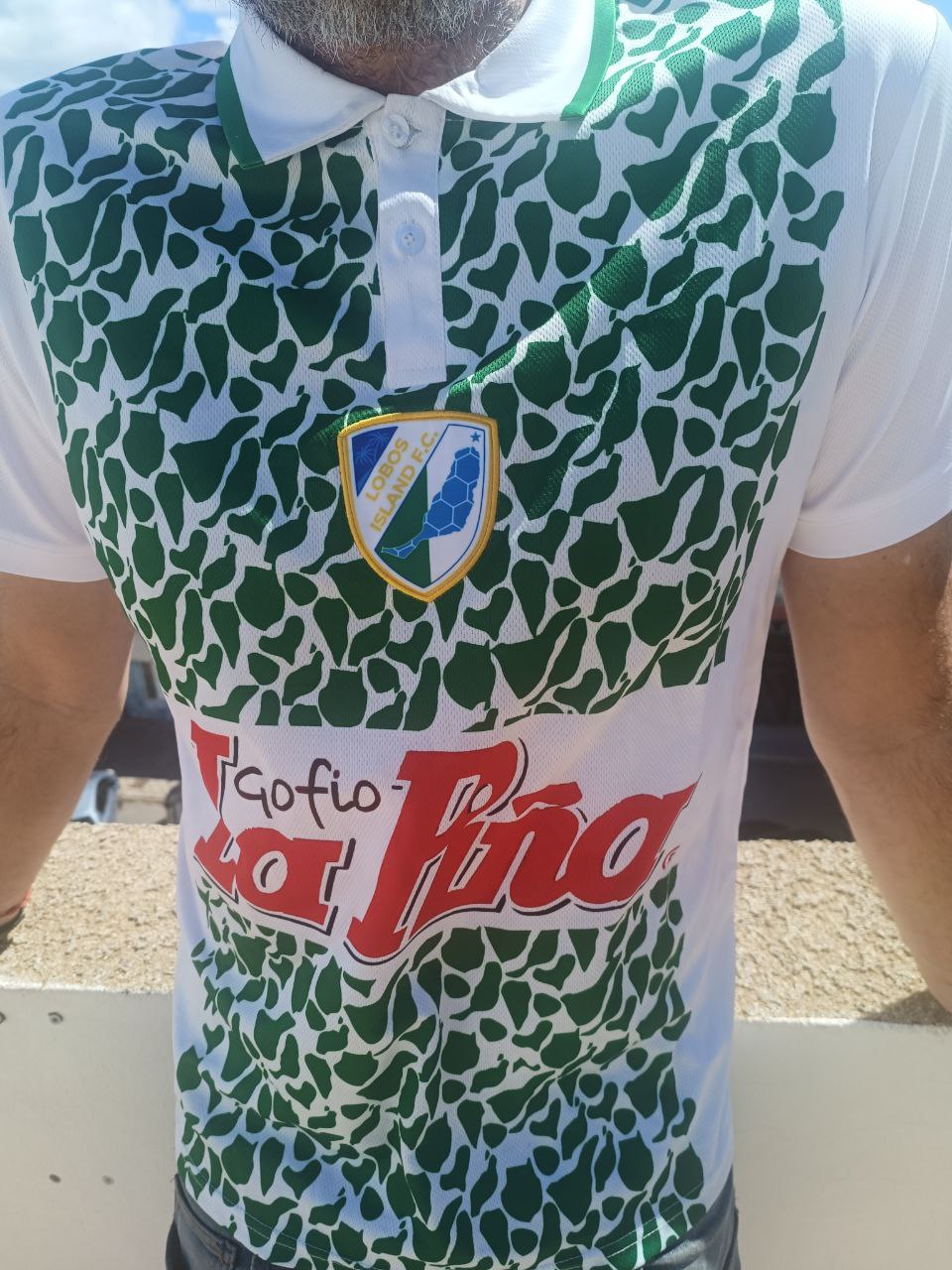LA CAMISETA SORPRESA