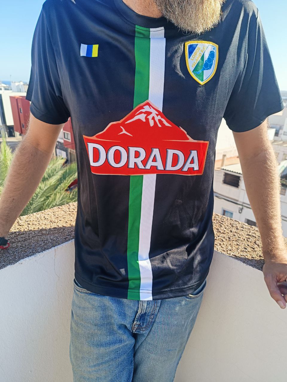 LA CAMISETA SORPRESA